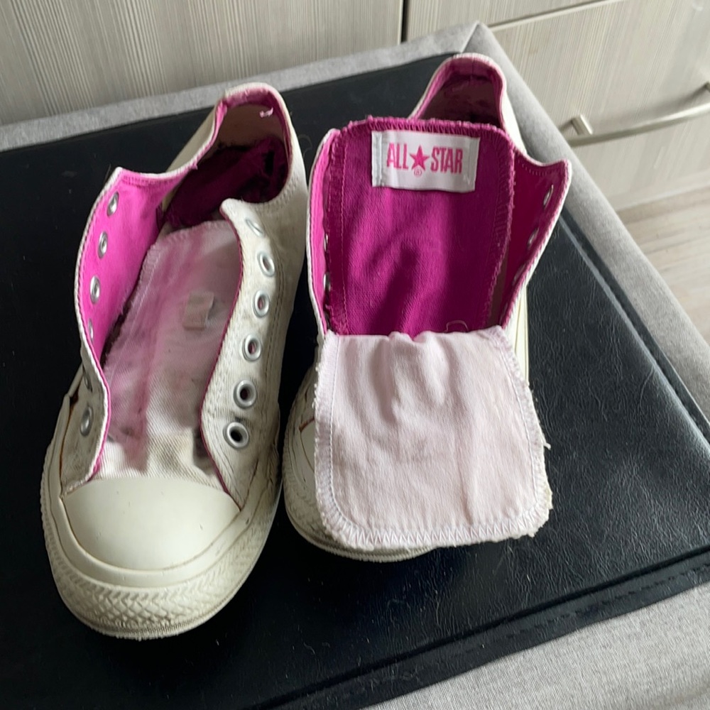 Funky double tongue converse